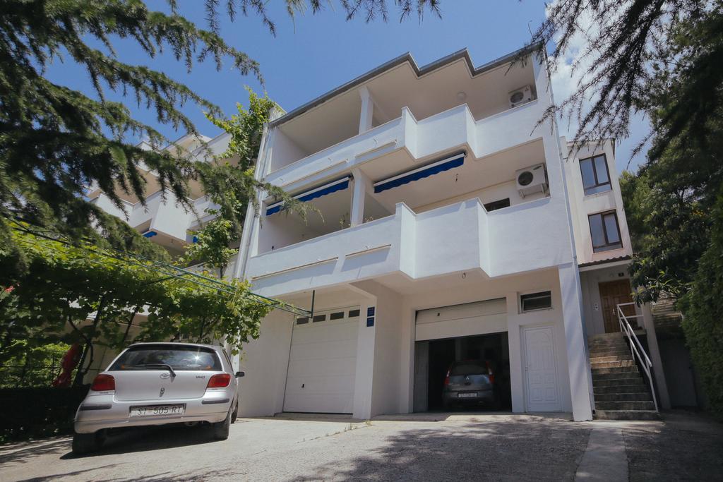 Apartments Dada Omiš Zewnętrze zdjęcie